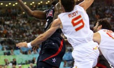 开云足球直播-中国男篮鏖战西班牙男篮，詹姆斯惊艳世界的简单介绍