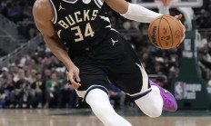 开云体育官网-步行者力克快船，字母哥状态火热的简单介绍