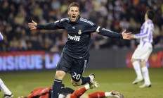 开云APP-森林狼对阵公牛，武切维奇攻防两端的统治艺术