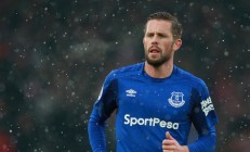 开云体育app-威廉姆斯力克雷诺，阿隆索高光表现诠释老牌车队的逆袭与传奇的余晖