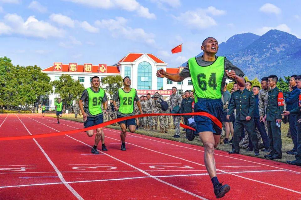 关于队员体能状态优秀,抗压能力强的信息 关于队员体能状态优秀,抗压能力强的信息