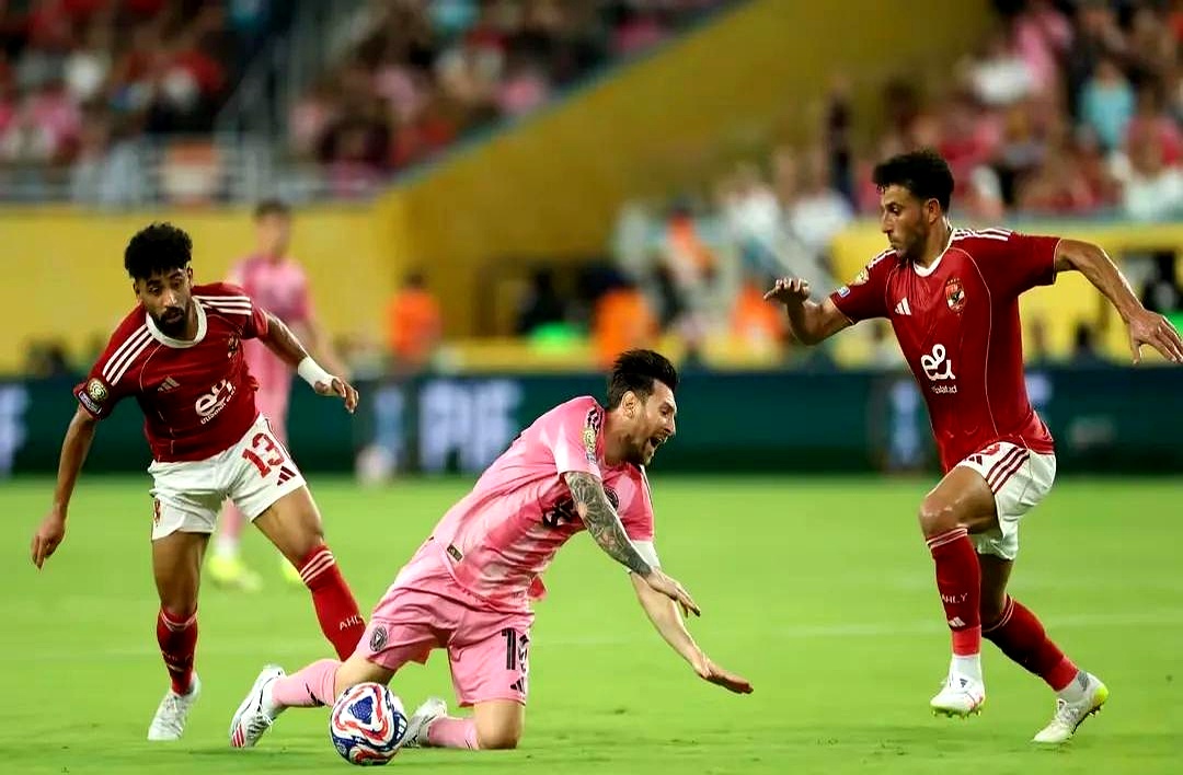 激烈还是较量,双方球队实力不相上下的简单介绍 激烈还是较量,双方球队实力不相上下的简单介绍