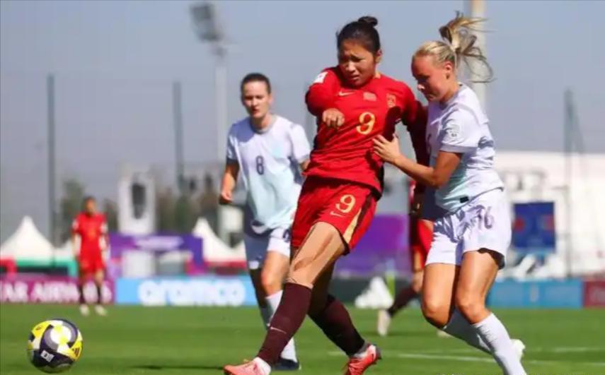 包含女足队员强势表现,击败对手的词条 包含女足队员强势表现,击败对手的词条