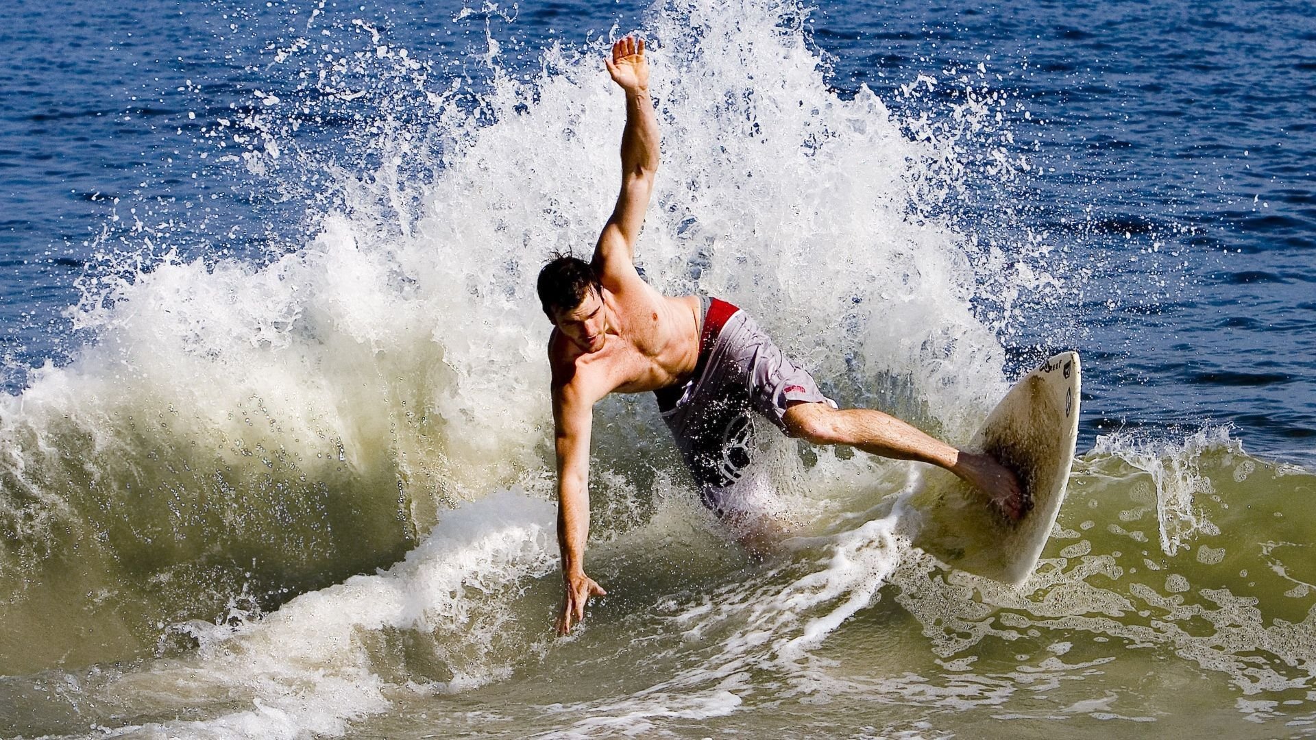 绿茵场外的德比,尼克斯轻取热火,诠释另一种国家德比的激情